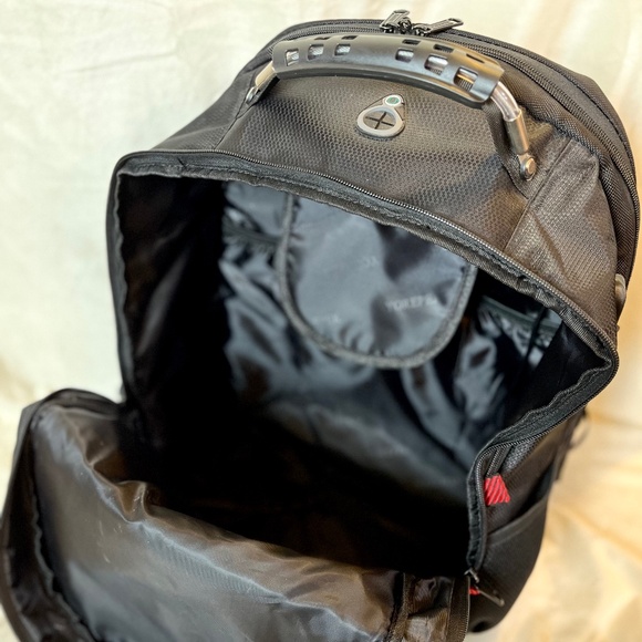 Yorepek Tech Backpack - Picture 8 of 12